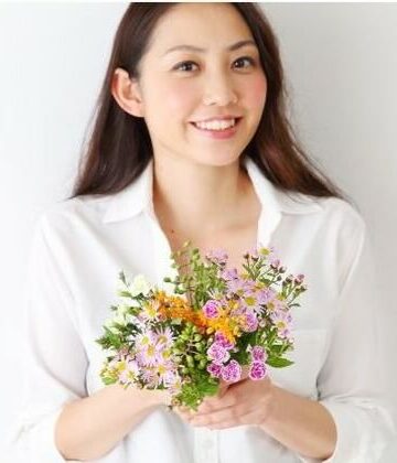 【屈辱からの覚醒】37歳小柄警部補、ショッカー戦闘員20人に乱され、25歳処女巡査部長の愛と絆で無双の白い特撮ヒロインへ変身する｜d_795582